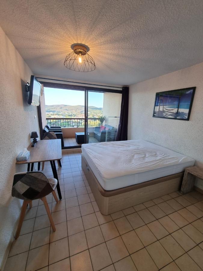 Les Terrasses Lägenhet Bormes-les-Mimosas Exteriör bild
