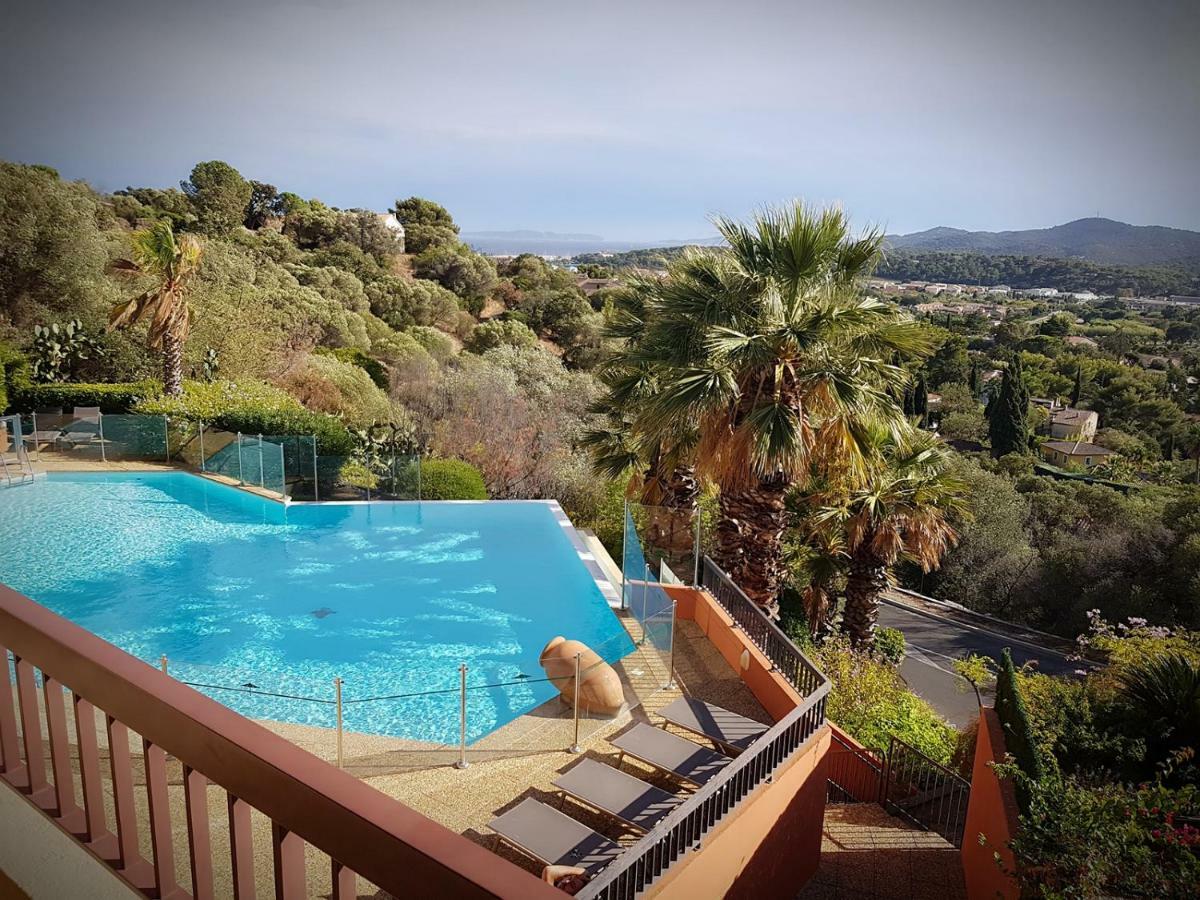 Les Terrasses Lägenhet Bormes-les-Mimosas Exteriör bild